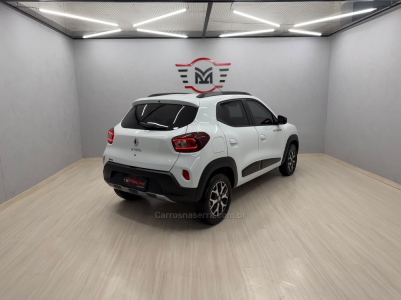 KWID 1.0 12V OUTSIDER FLEX 4P MANUAL - 2023 - CAXIAS DO SUL
