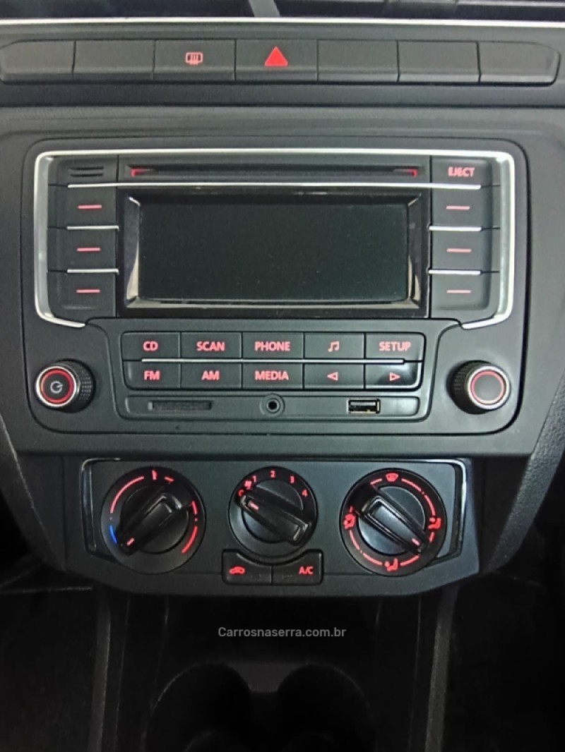 VOYAGE 1.0 MI 8V FLEX 4P MANUAL - 2023 - NOVA PETRóPOLIS