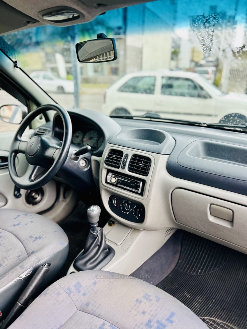 CLIO 1.0 AUTHENTIQUE 8V GASOLINA 2P MANUAL - 2005 - CAXIAS DO SUL