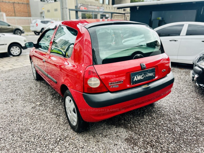 CLIO 1.0 AUTHENTIQUE 8V GASOLINA 2P MANUAL - 2005 - CAXIAS DO SUL
