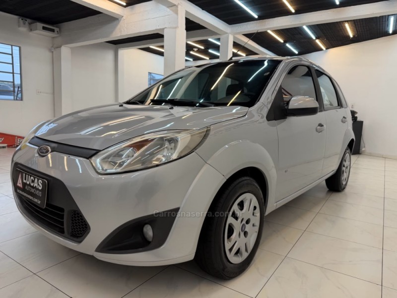 FIESTA 1.6 ROCAM SE PLUS 8V FLEX 4P MANUAL - 2014 - BOM RETIRO DO SUL