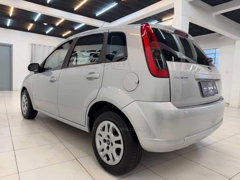 FIESTA 1.6 ROCAM SE PLUS 8V FLEX 4P MANUAL - 2014 - BOM RETIRO DO SUL