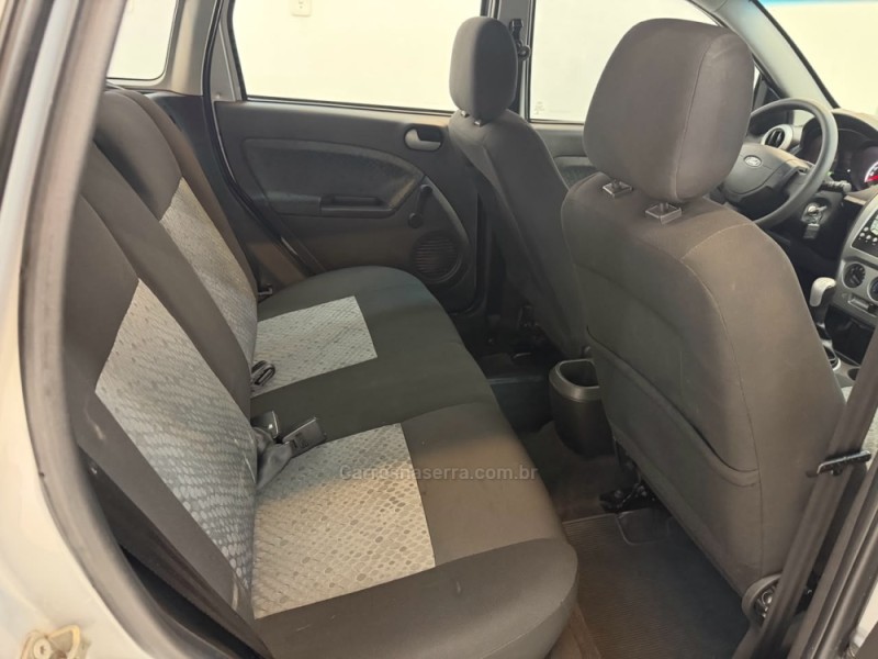 FIESTA 1.6 ROCAM SE PLUS 8V FLEX 4P MANUAL - 2014 - BOM RETIRO DO SUL