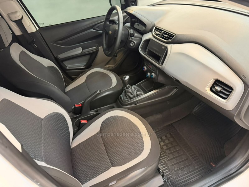 ONIX 1.0 MPFI LS 8V FLEX 4P MANUAL - 2016 - BOM RETIRO DO SUL
