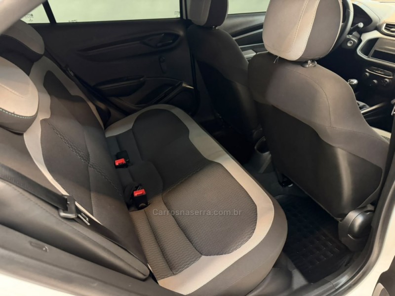 ONIX 1.0 MPFI LS 8V FLEX 4P MANUAL - 2016 - BOM RETIRO DO SUL