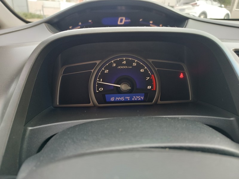 CIVIC 1.8 LXS 16V FLEX 4P MANUAL - 2010 - FLORES DA CUNHA