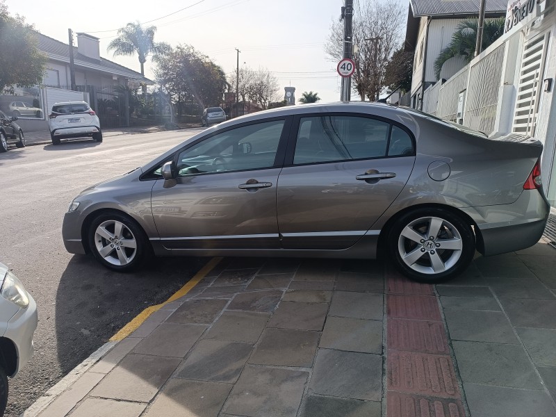 CIVIC 1.8 LXS 16V FLEX 4P MANUAL - 2010 - FLORES DA CUNHA