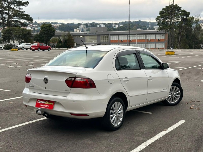VOYAGE 1.6 MI COMFORTLINE 8V FLEX 4P MANUAL - 2015 - CAXIAS DO SUL