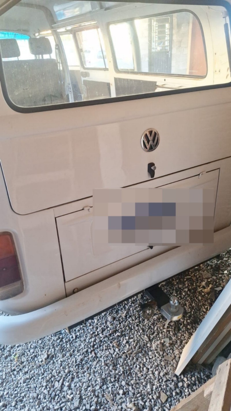 KOMBI 1.4 MI STD ESCOLAR 8V FLEX 3P MANUAL - 2012 - CAXIAS DO SUL