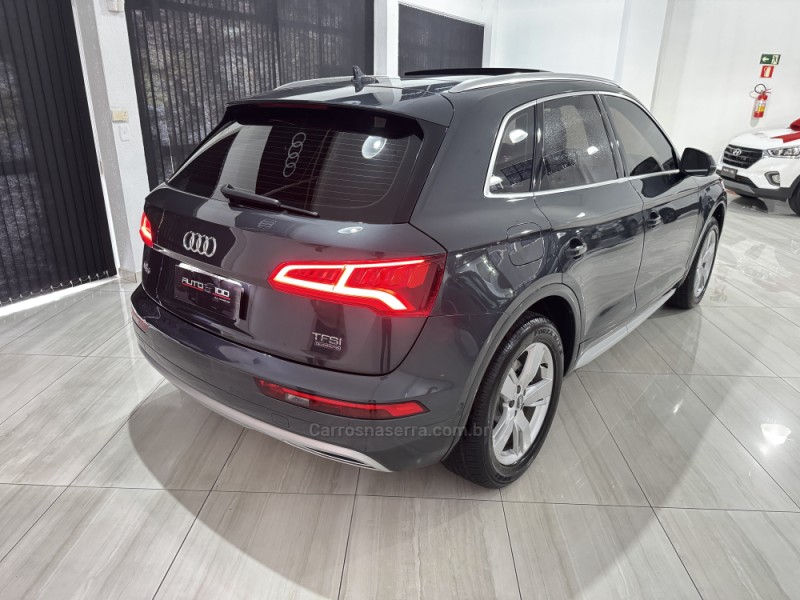 Q5 2.0 TFSI AMBIENTE 16V GASOLINA 4P AUTOMÁTICO - 2018 - CAXIAS DO SUL