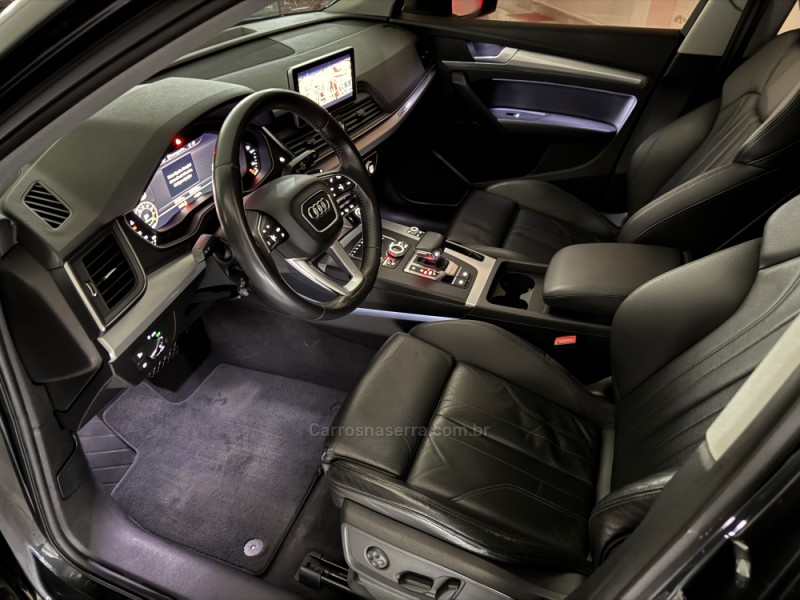 Q5 2.0 TFSI AMBIENTE 16V GASOLINA 4P AUTOMÁTICO - 2018 - CAXIAS DO SUL