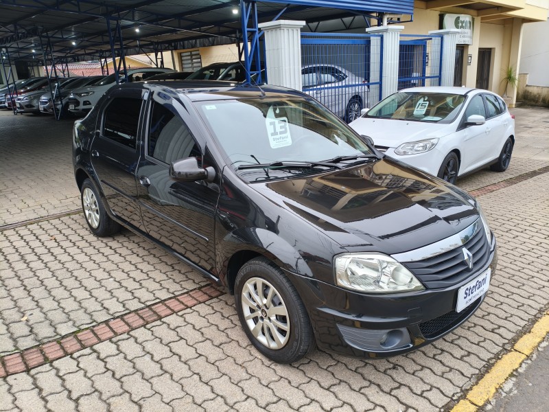 LOGAN 1.0 EXPRESSION 16V FLEX 4P MANUAL - 2013 - BOM PRINCíPIO