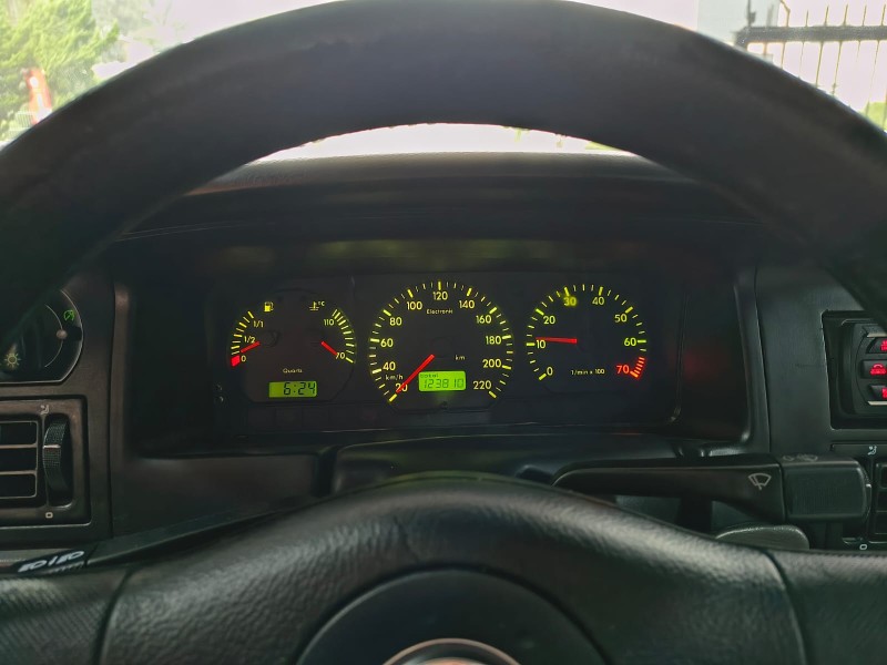 SANTANA 2.0 MI COMFORTLINE 8V GASOLINA 4P MANUAL - 2003 - CAXIAS DO SUL