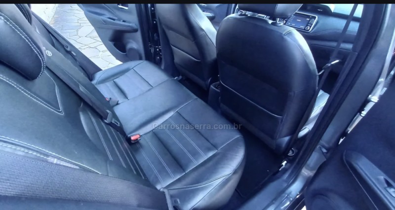 KICKS 1.6 SL 16V FLEXSTAR 4P AUTOMÁTICO - 2017 - PICADA CAFé