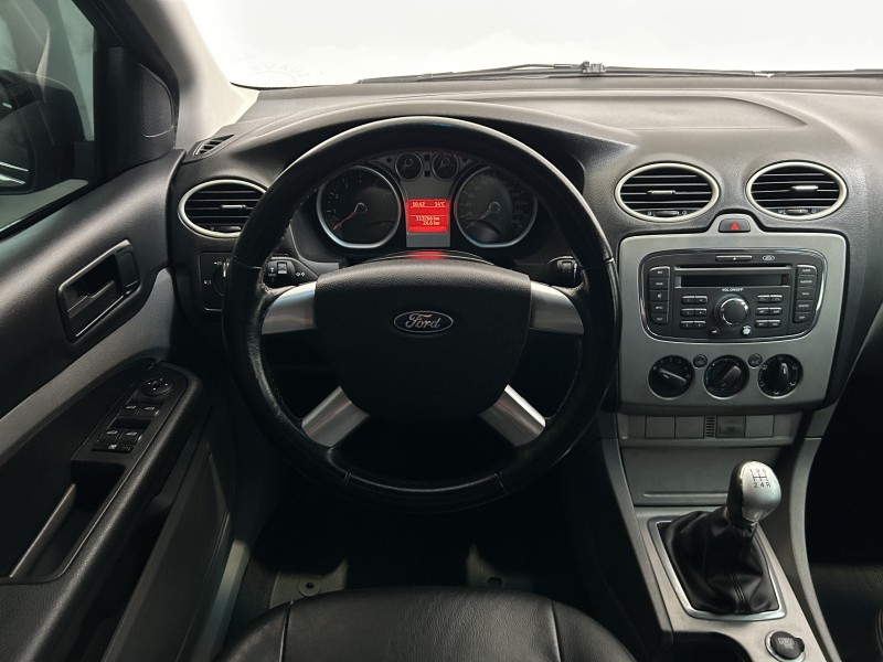 FOCUS 1.6 SE 8V FLEX 4P MANUAL - 2012 - CAXIAS DO SUL