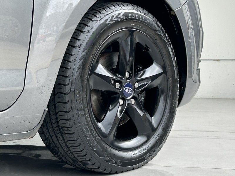 FOCUS 1.6 SE 8V FLEX 4P MANUAL - 2012 - CAXIAS DO SUL