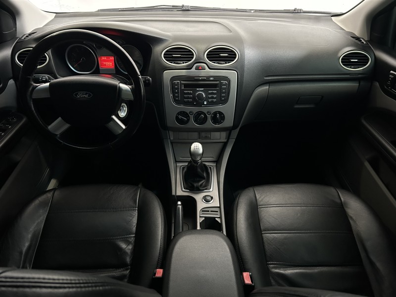 FOCUS 1.6 SE 8V FLEX 4P MANUAL - 2012 - CAXIAS DO SUL