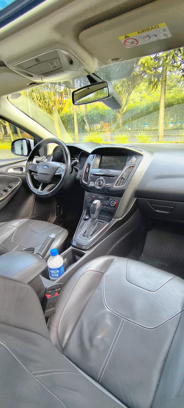 FOCUS 2.0 TITANIUM HATCH 16V FLEX 4P AUTOMÁTICO - 2017 - FARROUPILHA
