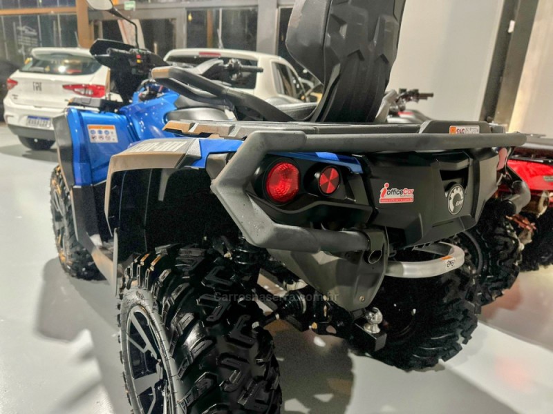 OUTLANDER 1000X MR - 2023 - TRêS COROAS