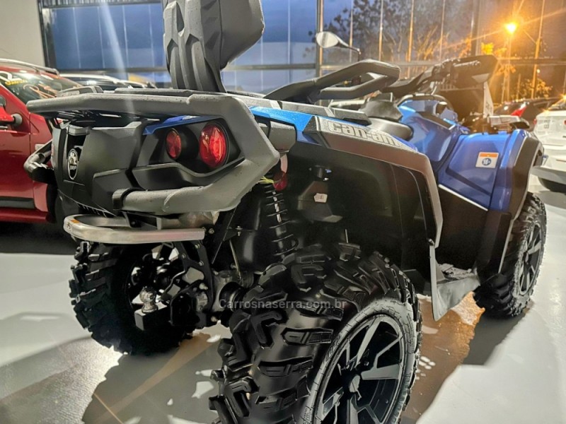 OUTLANDER 1000X MR - 2023 - TRêS COROAS