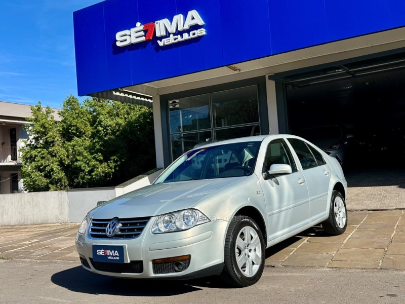 bora 2.0 mi 8v gasolina 4p automatico 2010 guapore