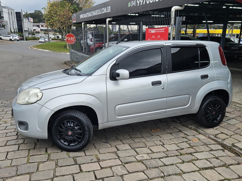 UNO 1.0 EVO VIVACE 8V FLEX 4P MANUAL - 2011 - CAXIAS DO SUL