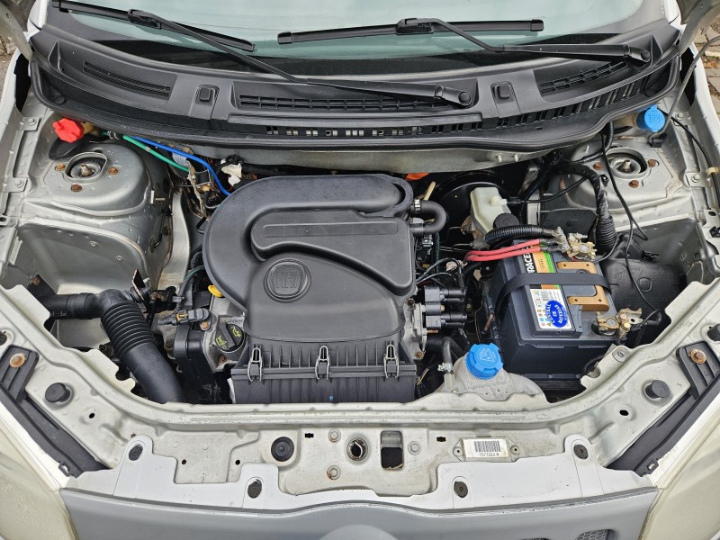 UNO 1.0 EVO VIVACE 8V FLEX 4P MANUAL - 2011 - CAXIAS DO SUL