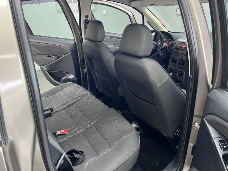 IDEA 1.8 MPI ADVENTURE 16V FLEX 4P AUTOMATIZADO - 2011 - CAXIAS DO SUL