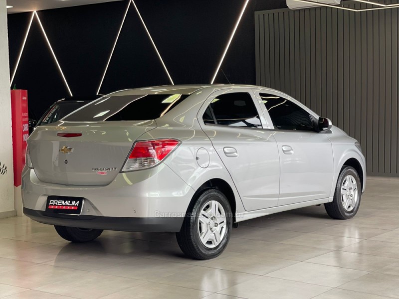 PRISMA 1.0 MPFI LT 8V FLEX 4P MANUAL - 2015 - DOIS IRMãOS