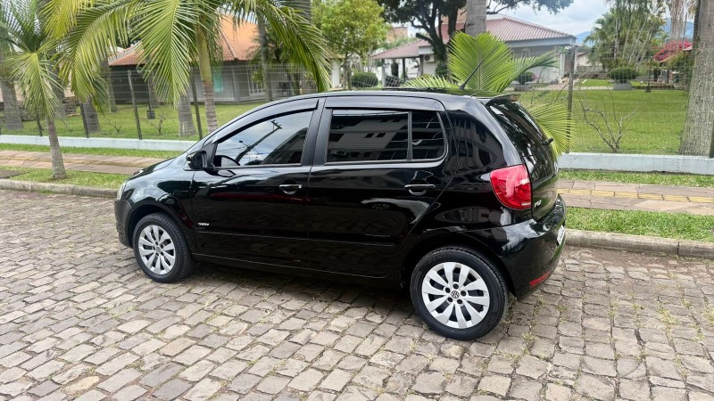 FOX 1.6 MI POWER I-MOTION 8V FLEX 4P AUTOMÁTICO - 2013 - FELIZ