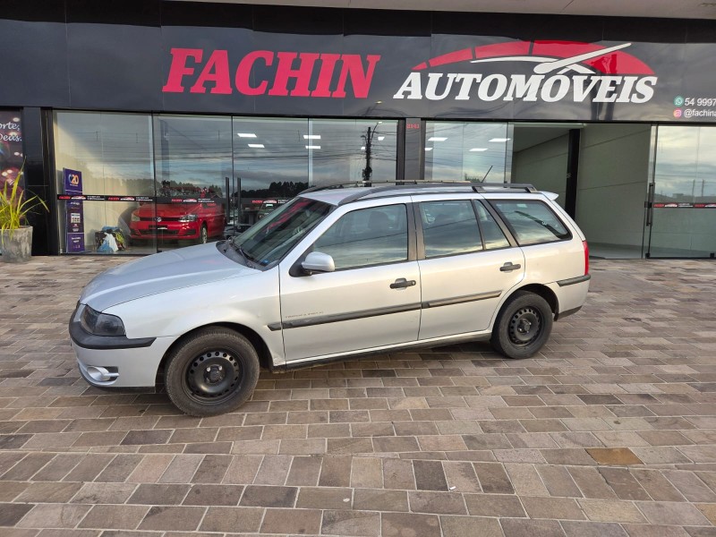 parati 2.0 mi track   field 8v gasolina 4p manual g.iii 2004 vacaria