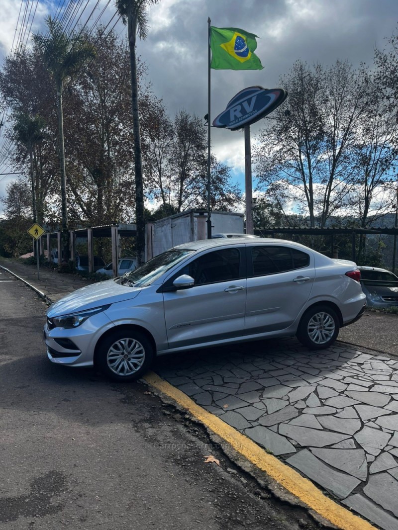 CRONOS 1.3 DRIVE 8V FLEX 4P MANUAL - 2022 - CARLOS BARBOSA