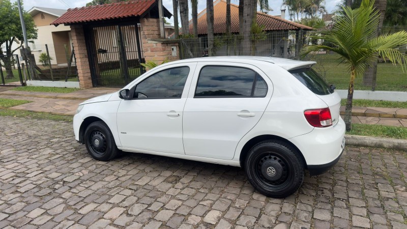 GOL 1.0 MI 8V FLEX 4P MANUAL G.V - 2011 - FELIZ