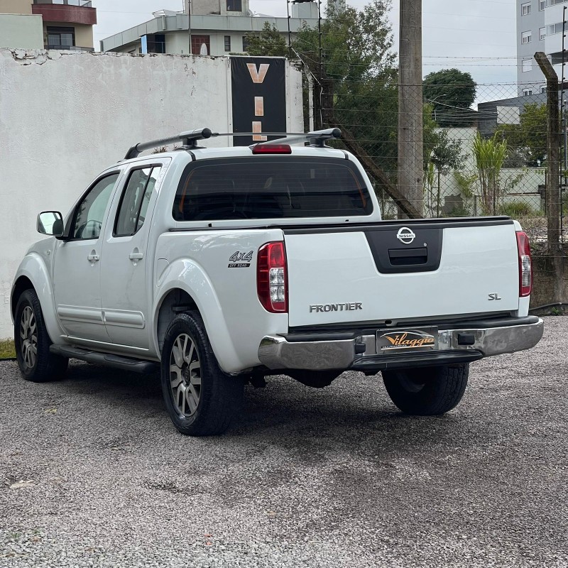 FRONTIER 2.5 SL 4X4 CD TURBO ELETRONIC DIESEL 4P AUTOMÁTICO - 2014 - CAXIAS DO SUL