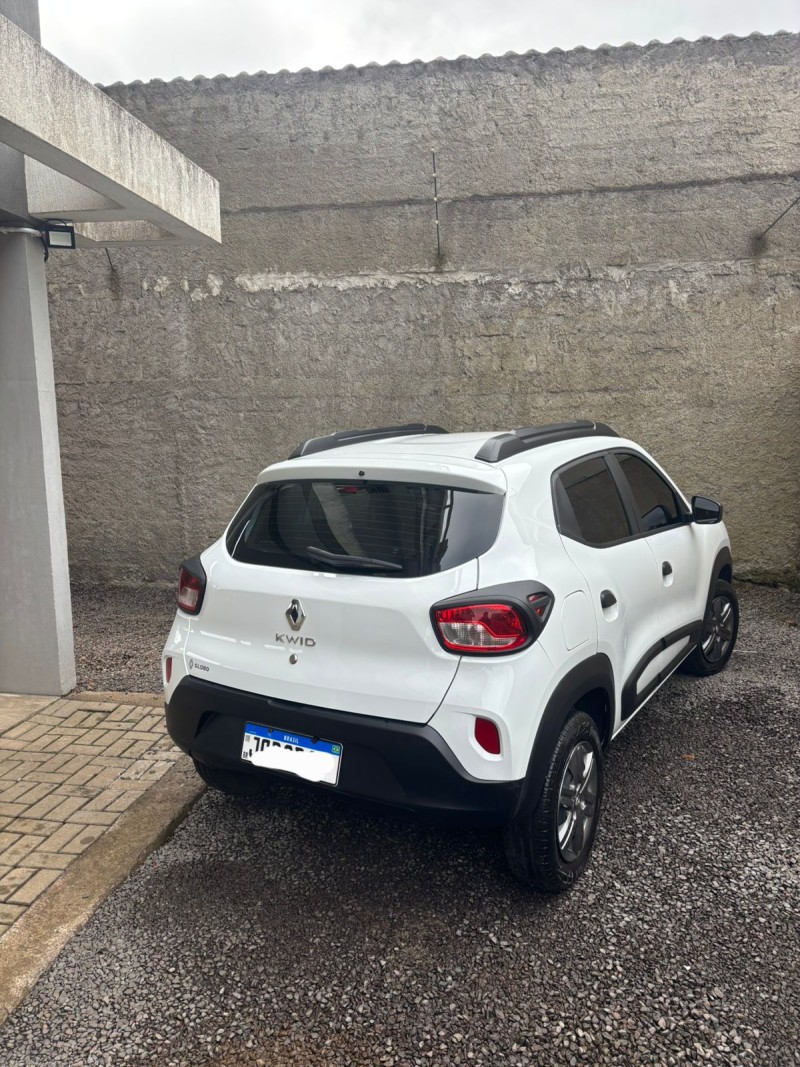 KWID 1.0 12V SCE FLEX ZEN MANUAL - 2024 - VACARIA
