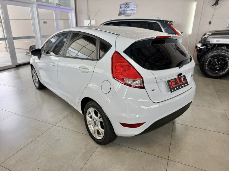 FIESTA 1.5 SE HATCH 16V FLEX 4P MANUAL - 2014 - CAXIAS DO SUL