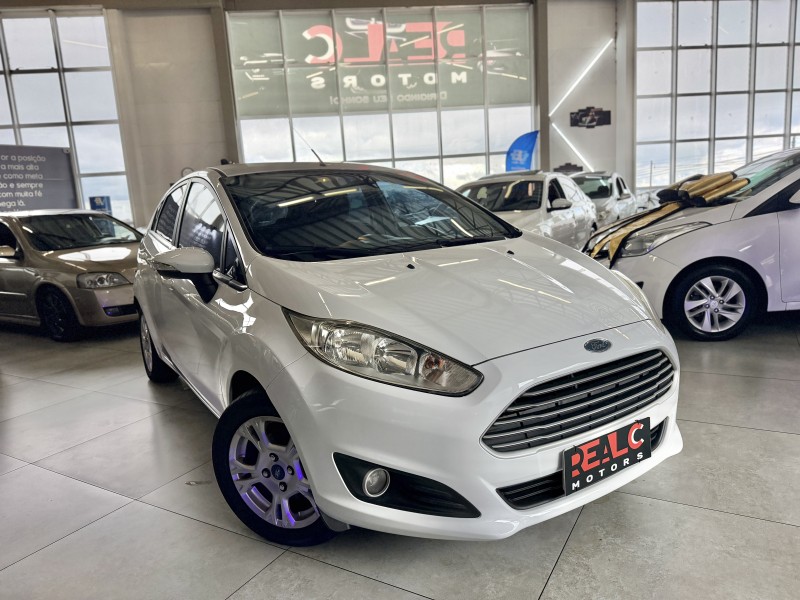 fiesta 1.5 se hatch 16v flex 4p manual 2014 caxias do sul
