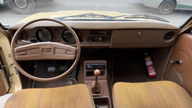 CARAVAN 2.5 8V GASOLINA 2P MANUAL - 1979 - GARIBALDI