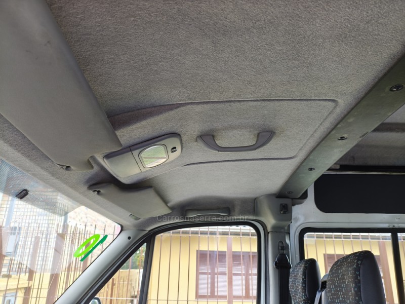 MASTER 2.5 DCI MINIBUS L2H2 16 LUGARES 16V DIESEL 3P MANUAL - 2010 - CAXIAS DO SUL