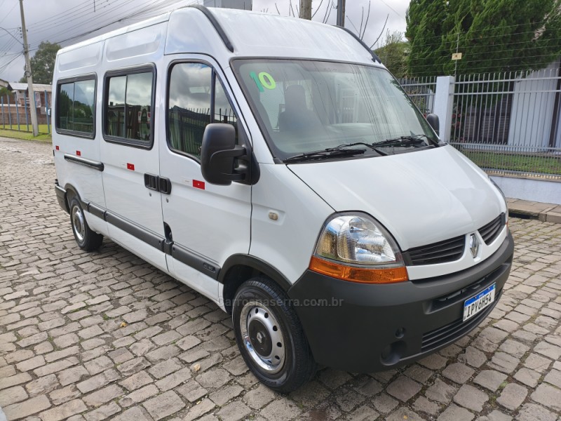 MASTER 2.5 DCI MINIBUS L2H2 16 LUGARES 16V DIESEL 3P MANUAL - 2010 - CAXIAS DO SUL