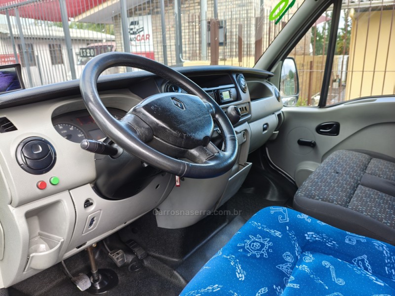 MASTER 2.5 DCI MINIBUS L2H2 16 LUGARES 16V DIESEL 3P MANUAL - 2010 - CAXIAS DO SUL