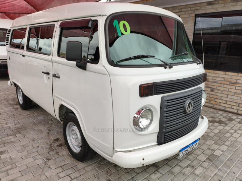 kombi 1.4 mi std lotacao 8v flex 3p manual 2010 caxias do sul