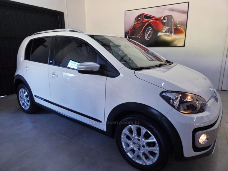 UP 1.0 TSI CROSS 12V FLEX 4P MANUAL - 2016 - CAMPO BOM