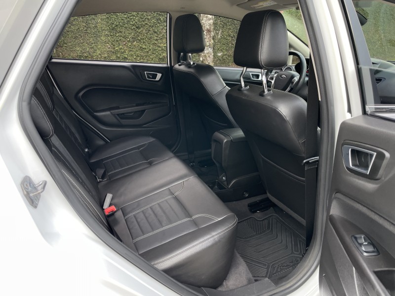 FIESTA 1.6 TITANIUM SEDAN 16V FLEX 4P AUTOMÁTICO - 2017 - CAXIAS DO SUL