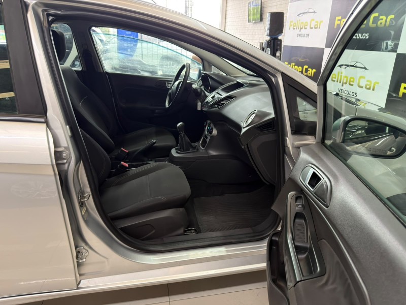 FIESTA 1.6 SE HATCH 16V FLEX 4P MANUAL - 2014 - CAXIAS DO SUL