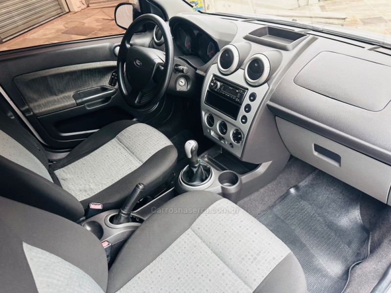 FIESTA 1.6 ROCAM SE 8V FLEX 4P MANUAL - 2014 - CAXIAS DO SUL
