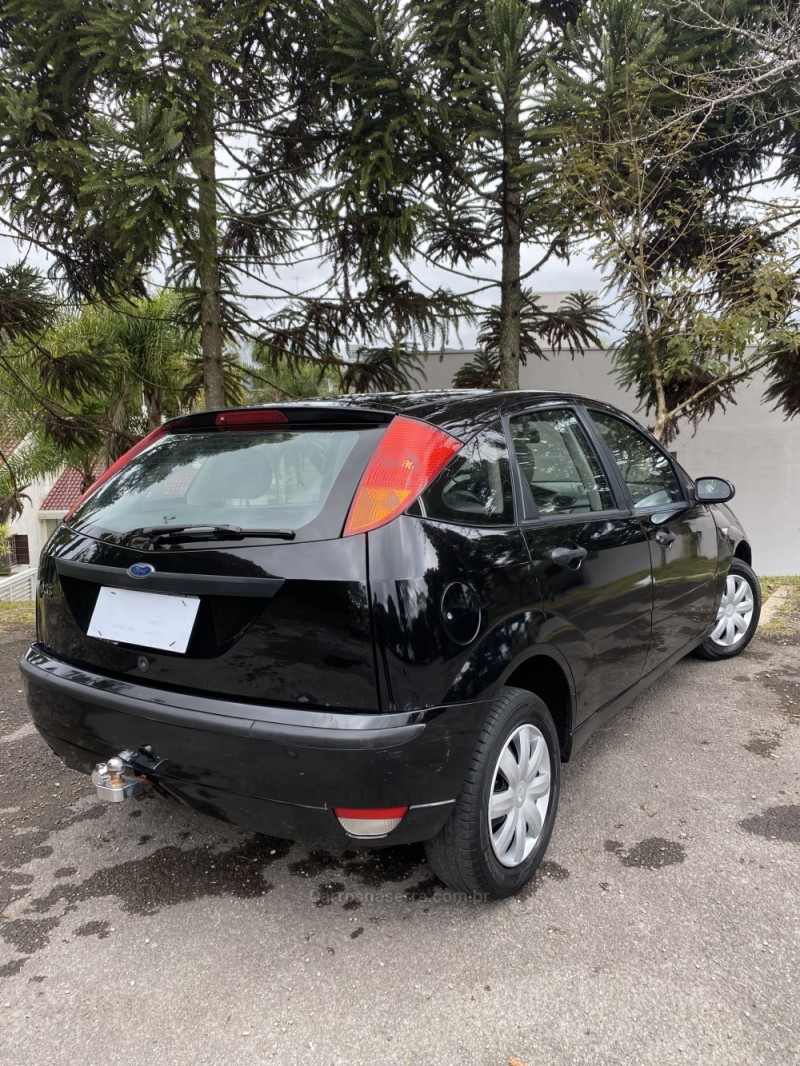 FOCUS 1.6 8V FLEX 4P MANUAL - 2005 - FARROUPILHA