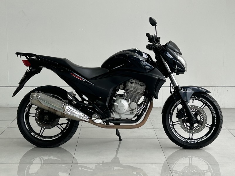 CB 300R ABS - 2012 - CAXIAS DO SUL