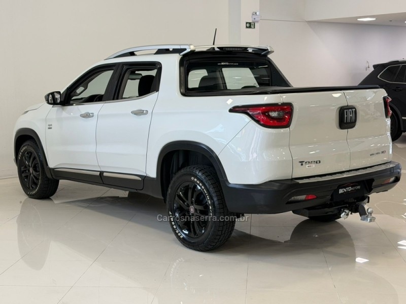 TORO 2.0 16V TURBO DIESEL VOLCANO AT9 4X4 AUTOMÁTICO - 2018 - BENTO GONçALVES