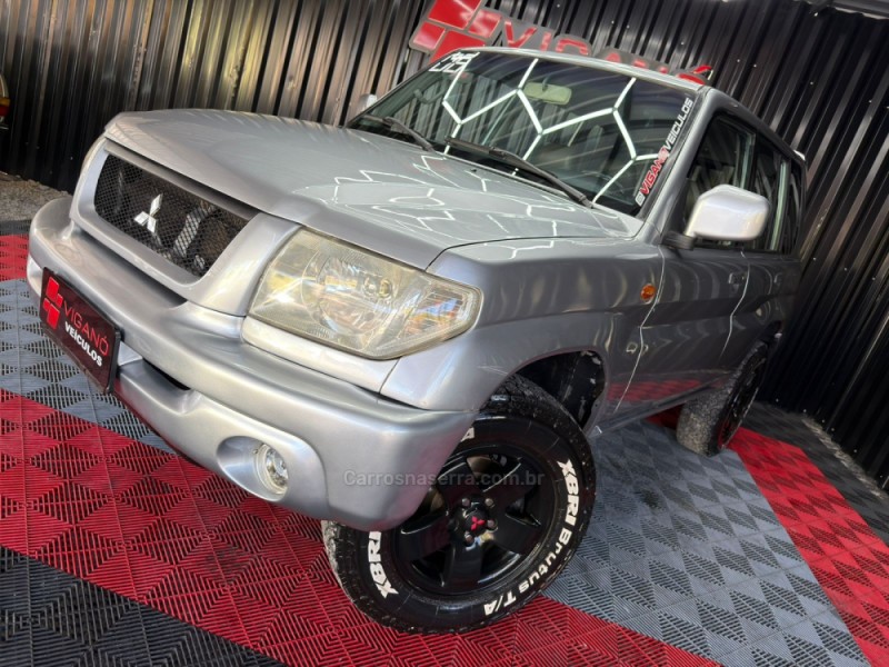 PAJERO TR4 2.0 4X4 16V 131CV GASOLINA 4P AUTOMÁTICO - 2006 - CAXIAS DO SUL